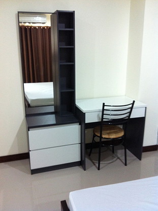 1 Bed Condo — photo 4