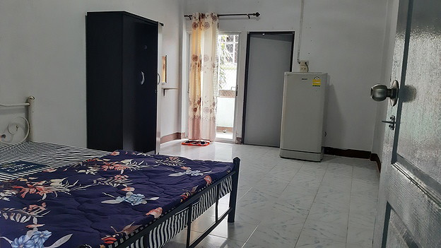 1 Bed Condo — photo 2