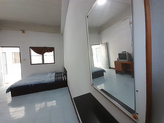 1 Bed Condo — photo 4