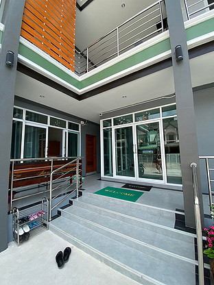 1 Bed Condo — photo 4