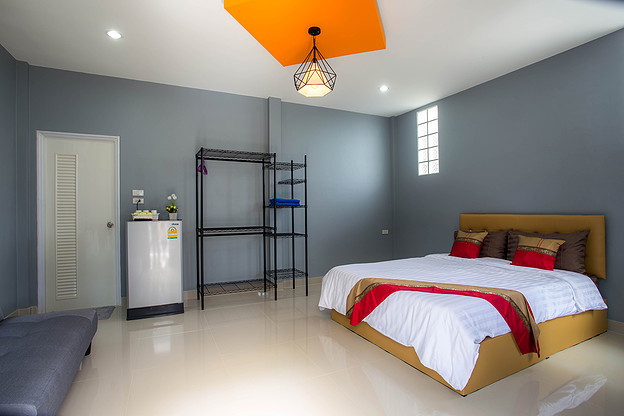 1 Bed Condo — photo 4