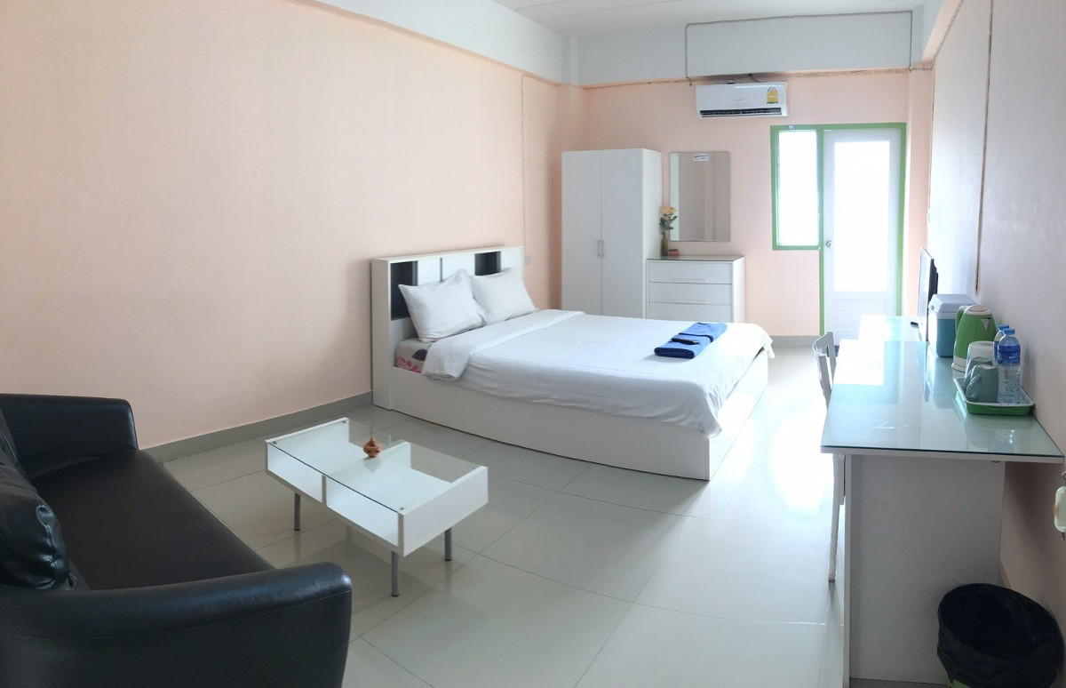 1 Bed Condo — photo 4