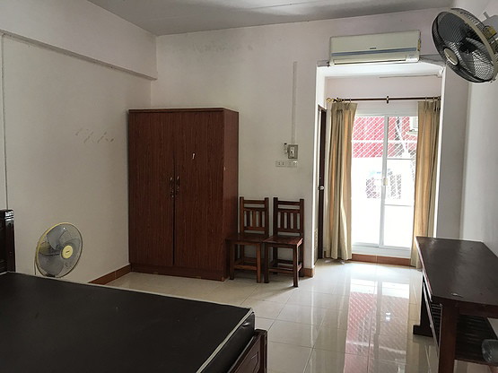 1 Bed Condo — photo 1
