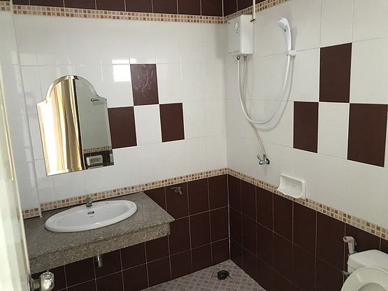 1 Bed Condo — photo 3