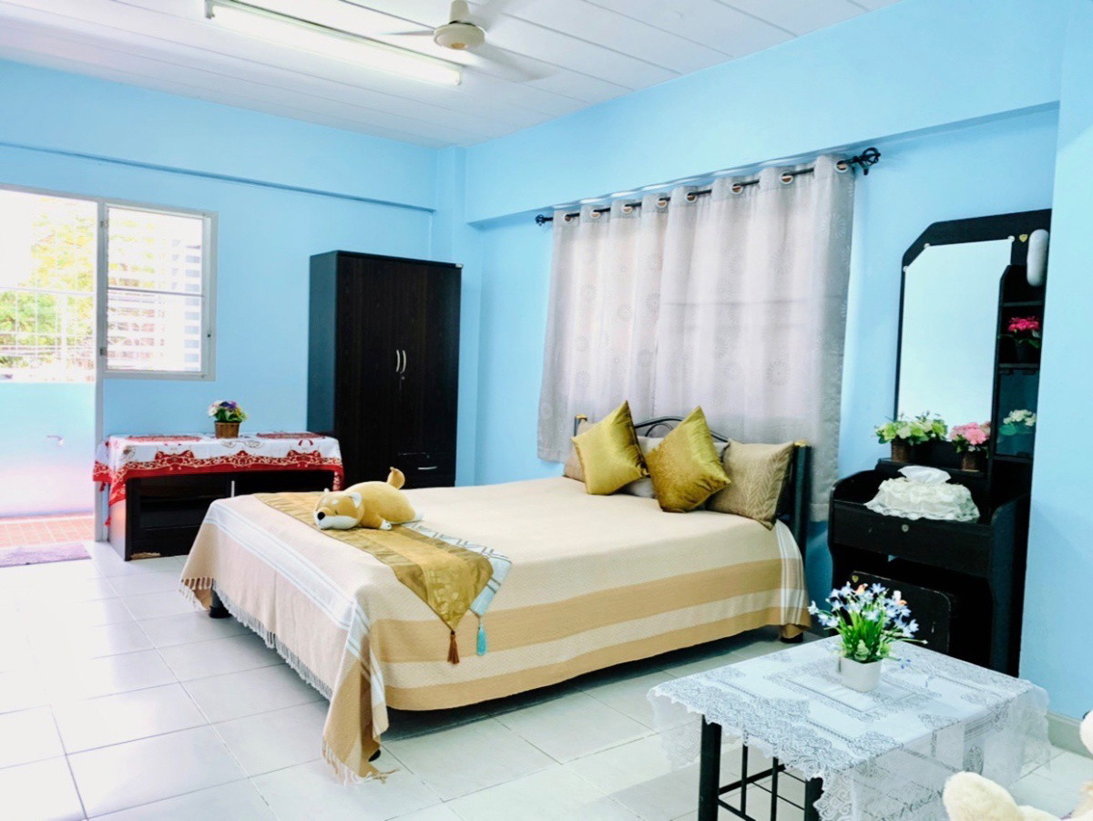 1 Bed Condo · Phra Khanong, bangkok — photo 2