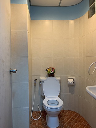 1 Bed Condo · Phra Khanong, bangkok — photo 3