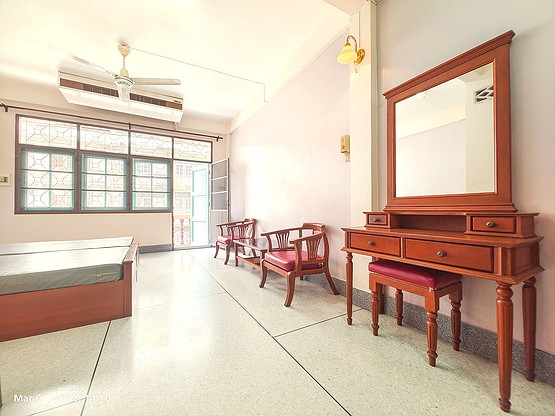 Condo · Khlong San, bangkok — photo 1