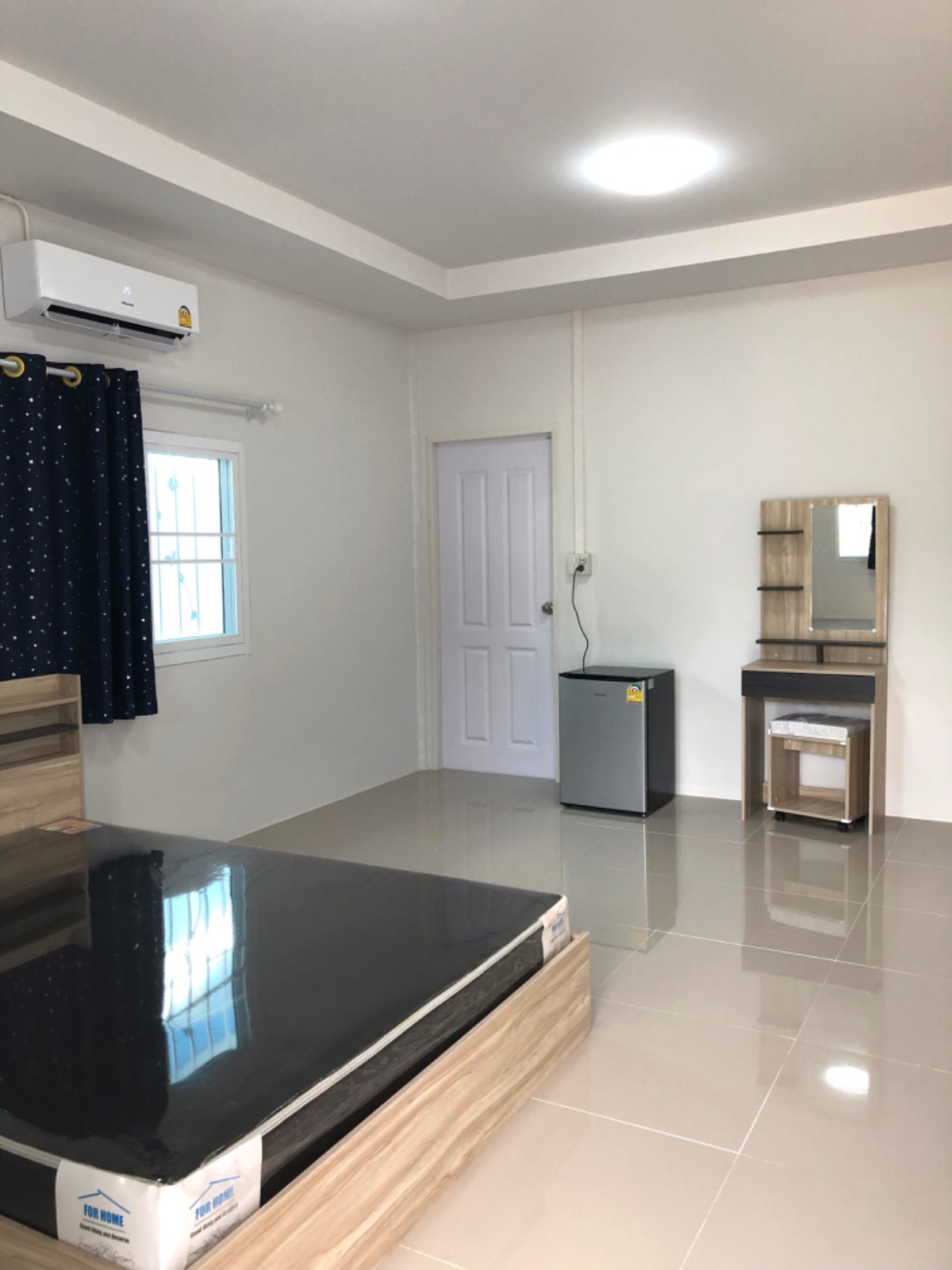 1 Bed Condo — photo 2