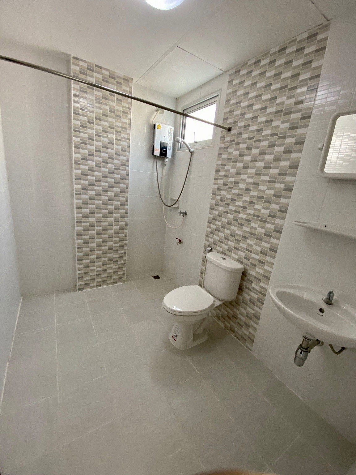 1 Bed Condo — photo 4
