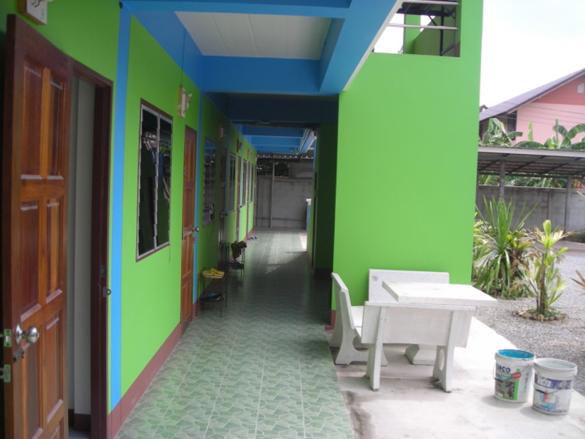Condo — photo 1