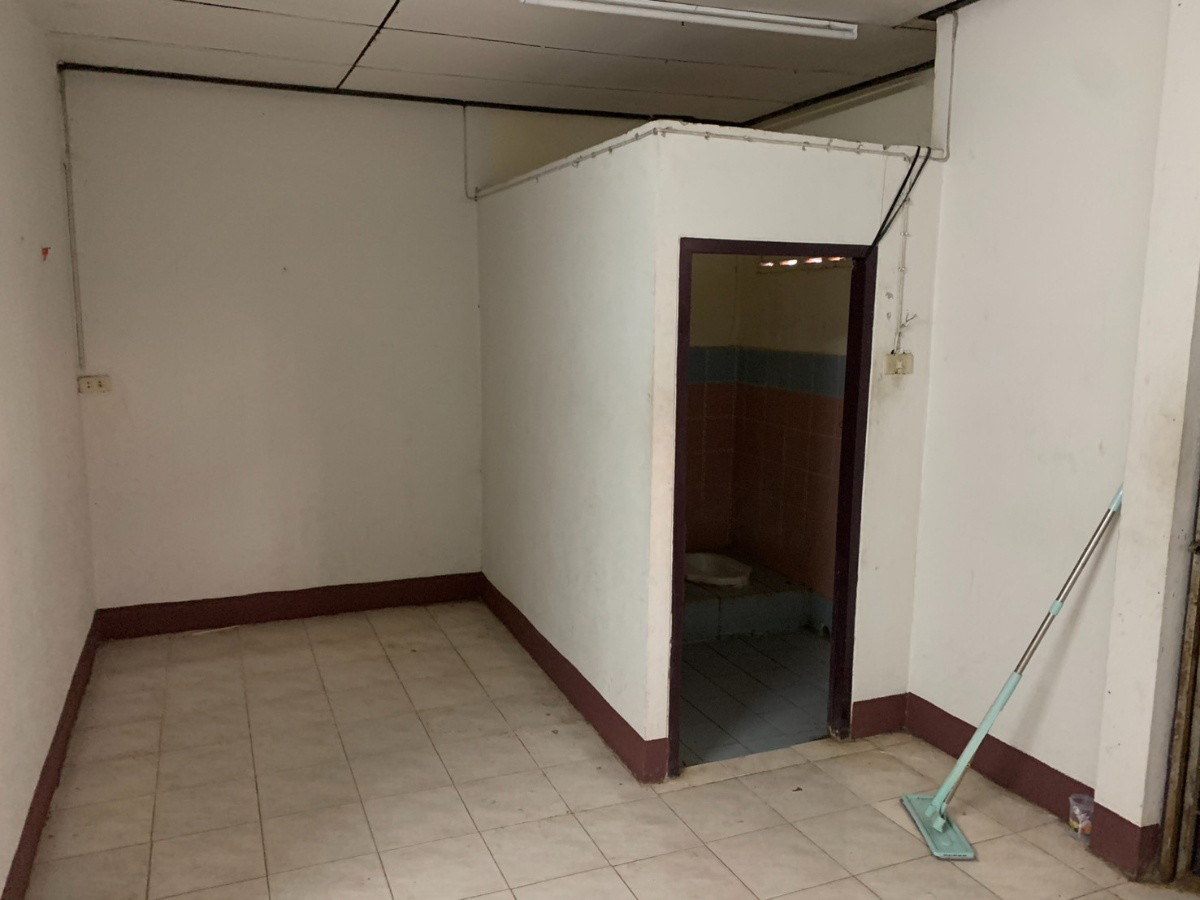 1 Bed Condo — photo 4