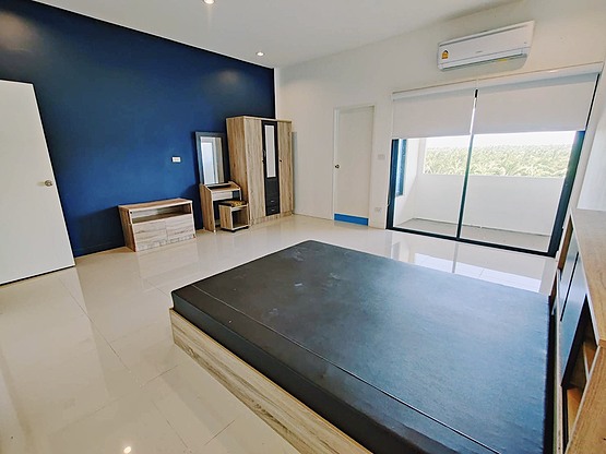 1 Bed Condo — photo 1