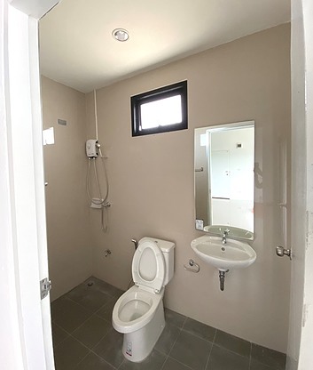 1 Bed Condo — photo 3