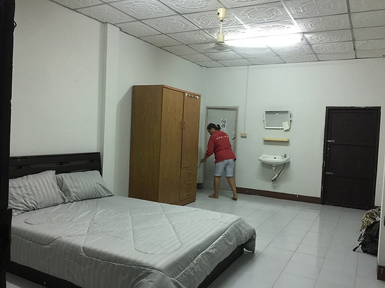 1 Bed Condo — photo 3