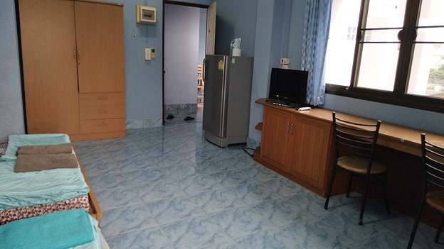 1 Bed Condo — photo 1