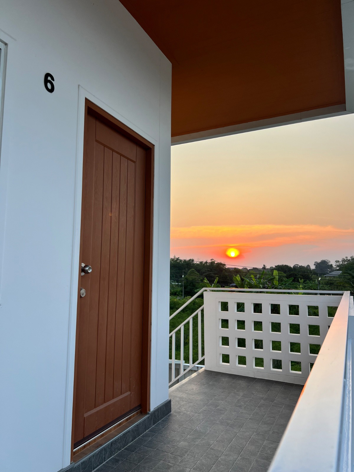 1 Bed Condo — photo 4