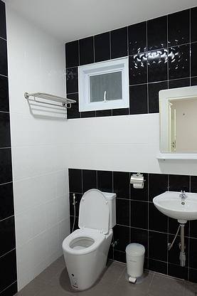 1 Bed Condo — photo 3