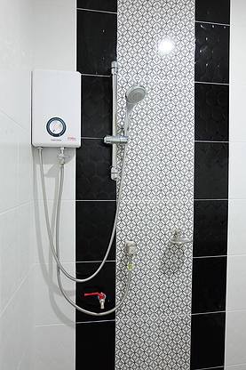 1 Bed Condo — photo 4