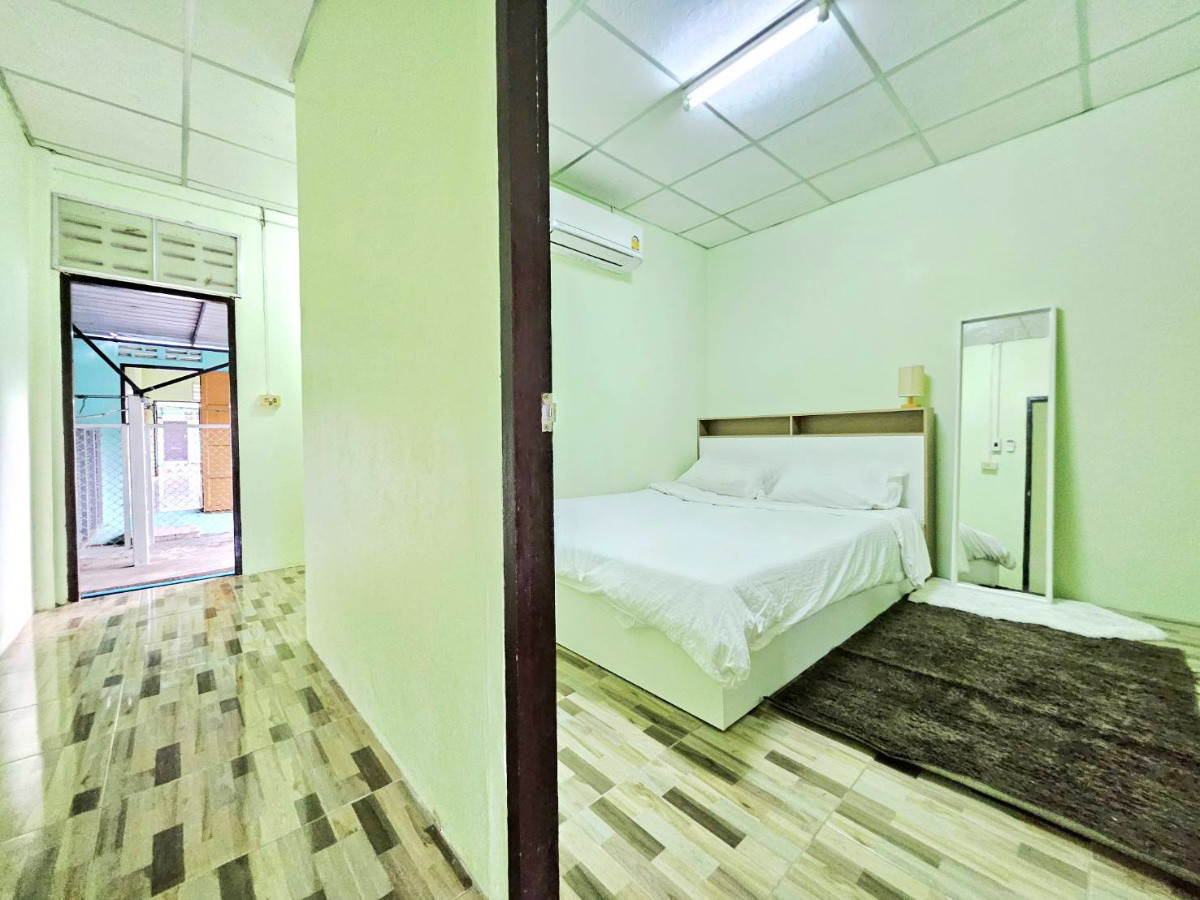 1 Bed Condo — photo 4