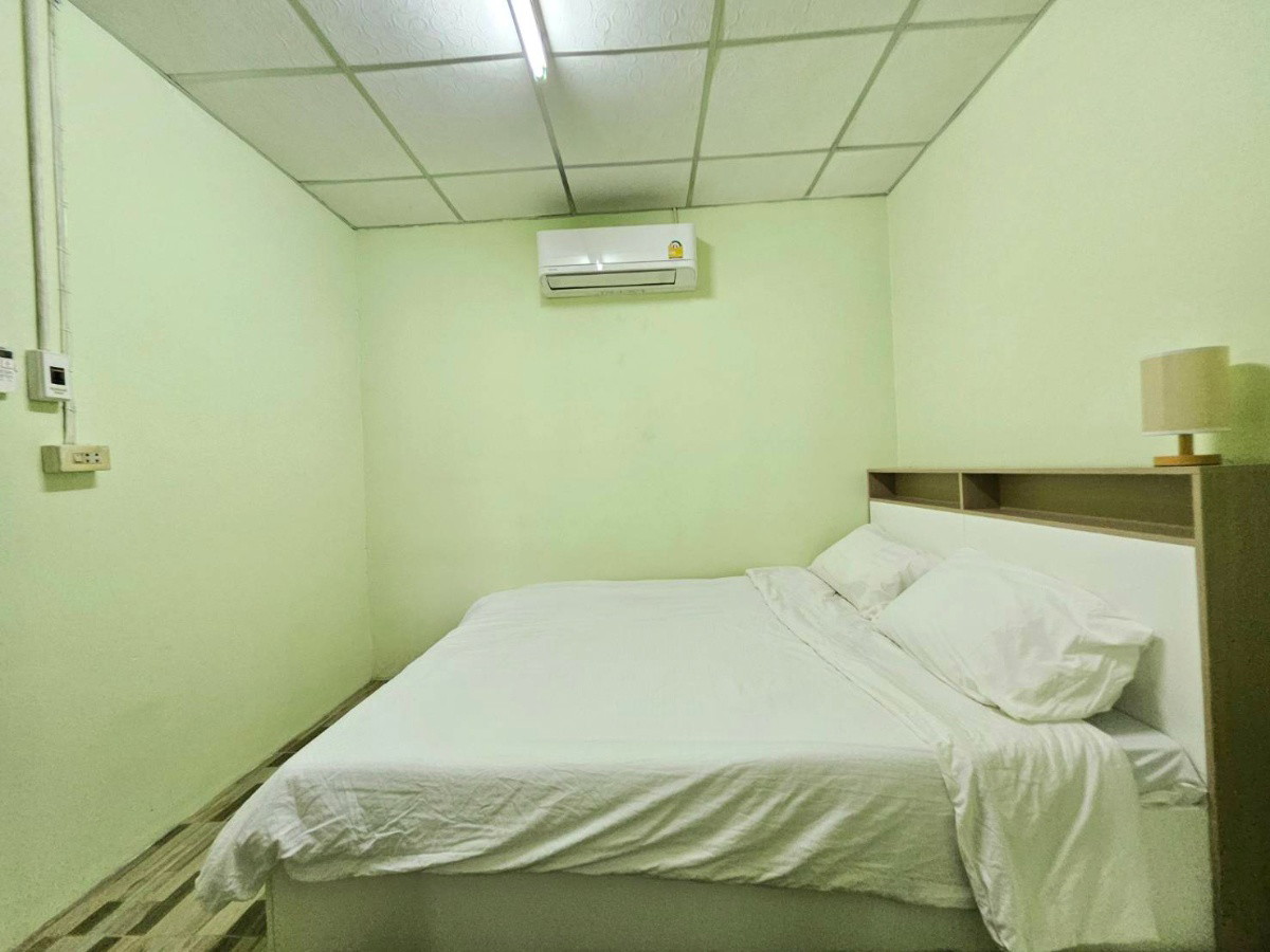 1 Bed Condo — photo 5