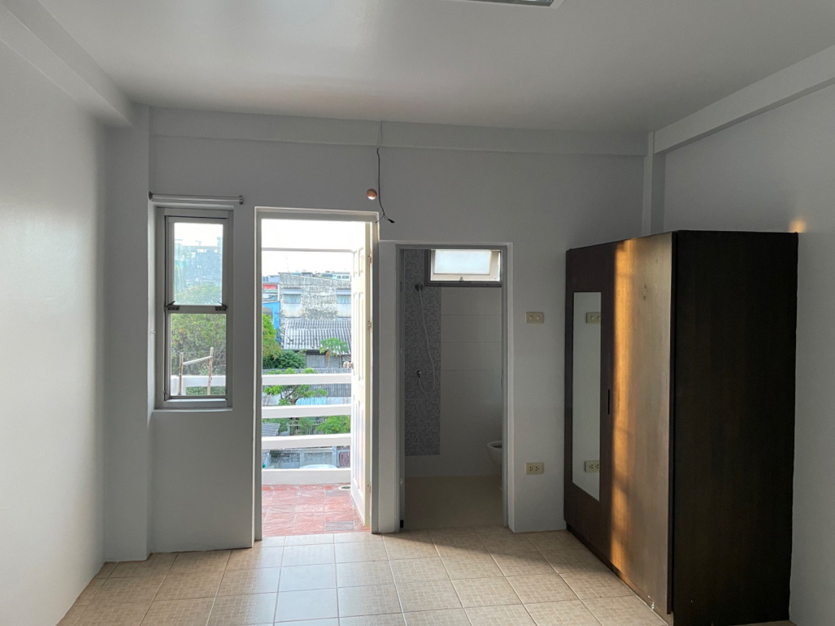 1 Bed Condo · Thon Buri, bangkok — photo 5