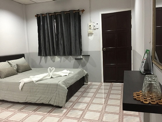 1 Bed Condo — photo 4