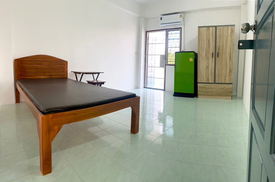 1 Bed Condo