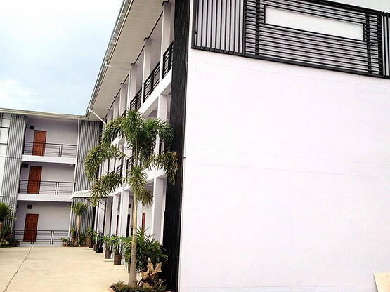 Condo — photo 1