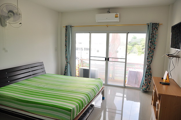 Condo — photo 4