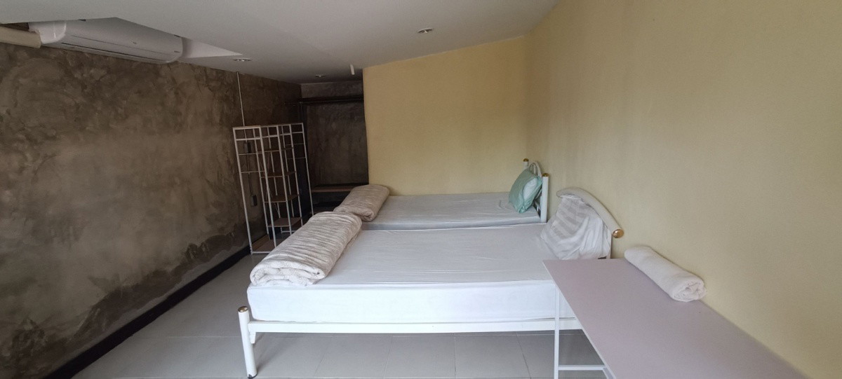 1 Bed Condo — photo 4