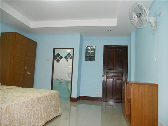 Condo — photo 5