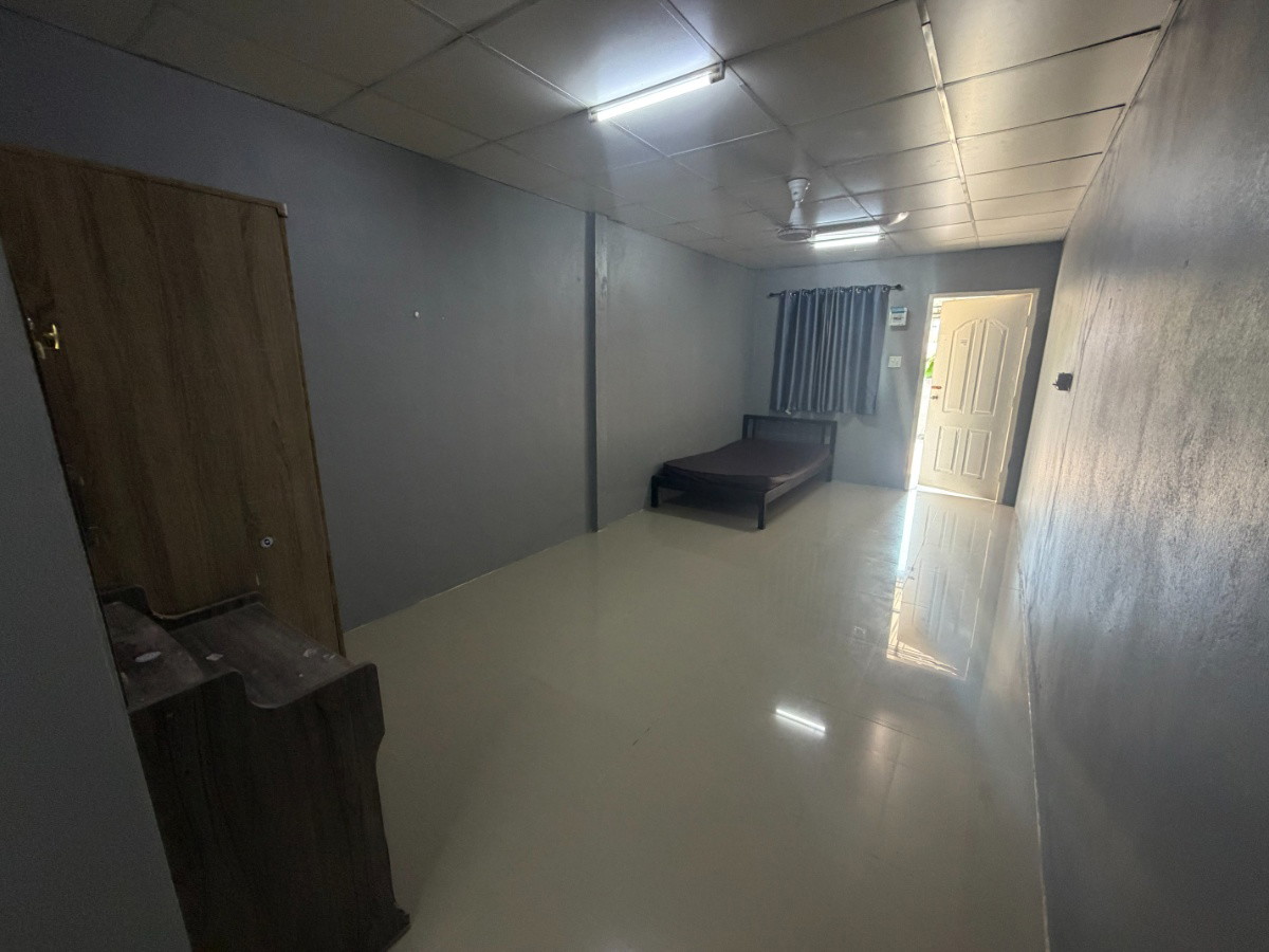 1 Bed Condo — photo 5