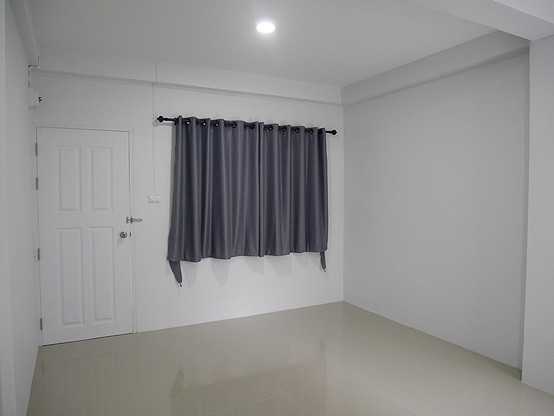 1 Bed Condo · Bang Khun Thian, bangkok — photo 3