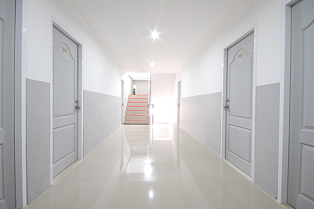 1 Bed Condo — photo 3