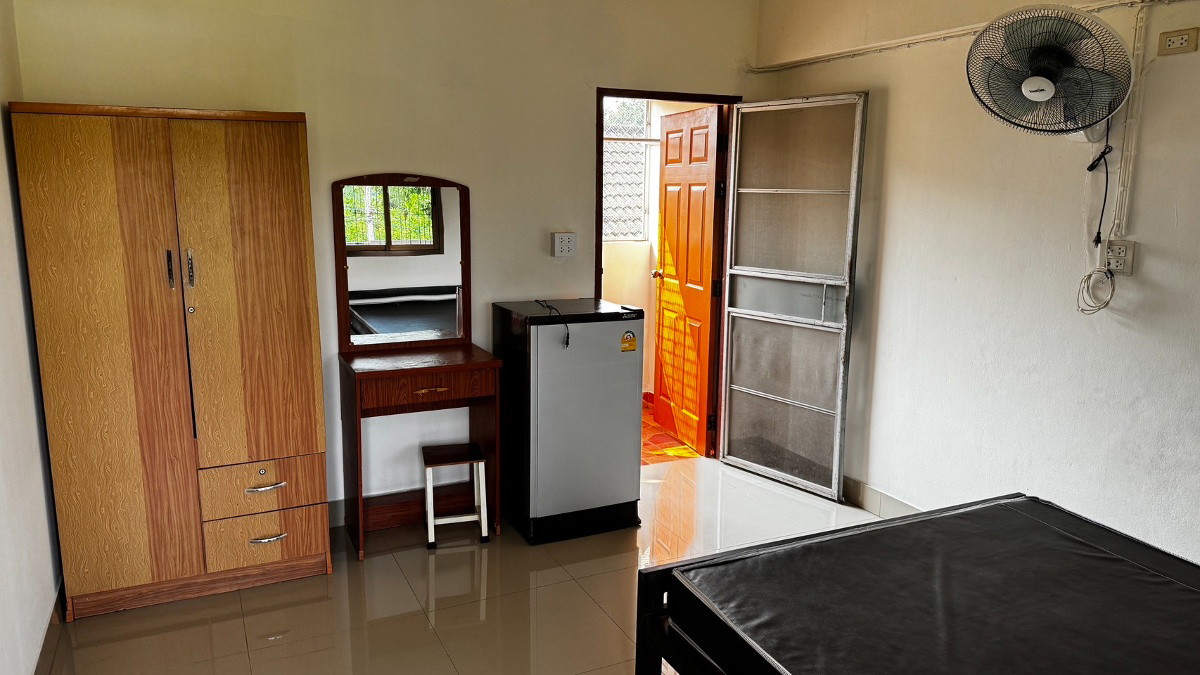 1 Bed Condo — photo 4