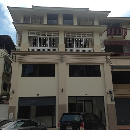 1 Bed Condo · Bang Khun Thian, bangkok — photo 1