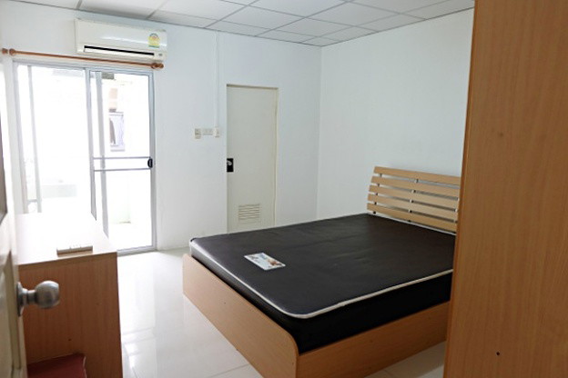Condo · Lat Phrao, bangkok — photo 1
