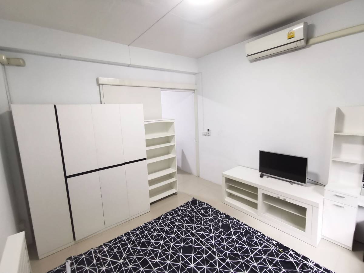 1 Bed Condo · Bang Rak, bangkok — photo 2