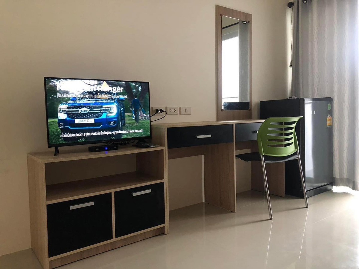 1 Bed Condo — photo 2
