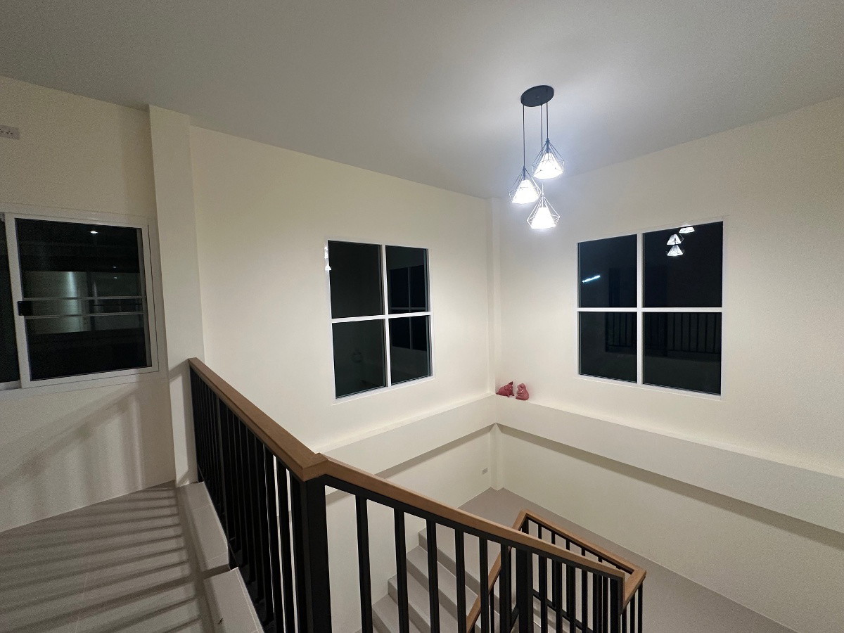 1 Bed Condo — photo 5