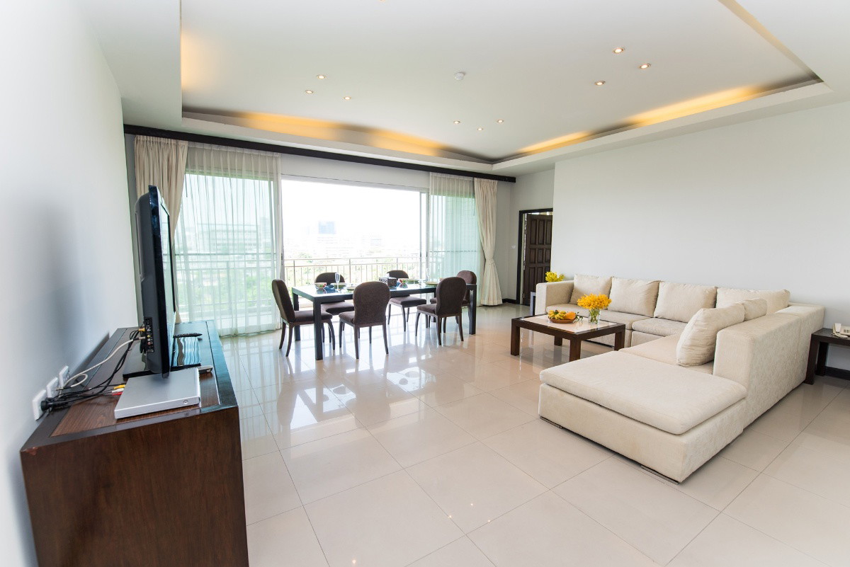 1 Bed Condo · Sathon, bangkok — photo 1