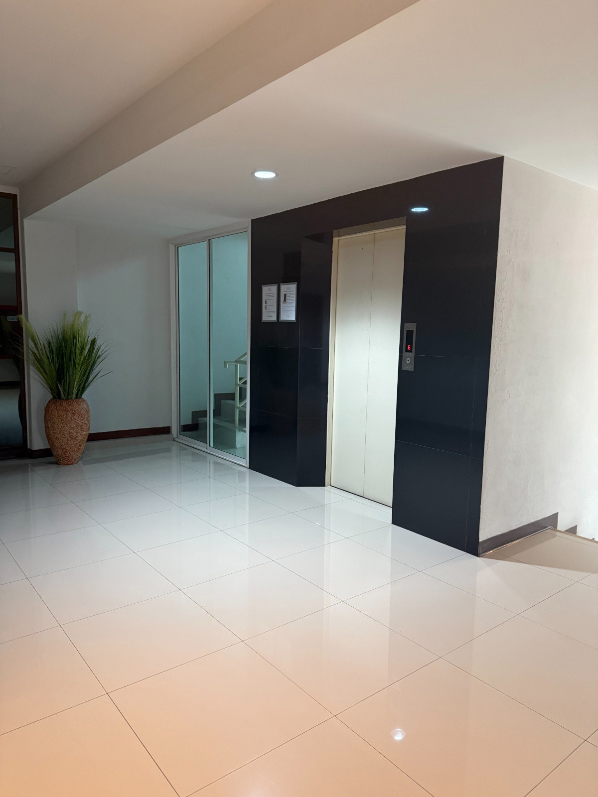 Condo · Mueang Nonthaburi, nonthaburi — photo 4