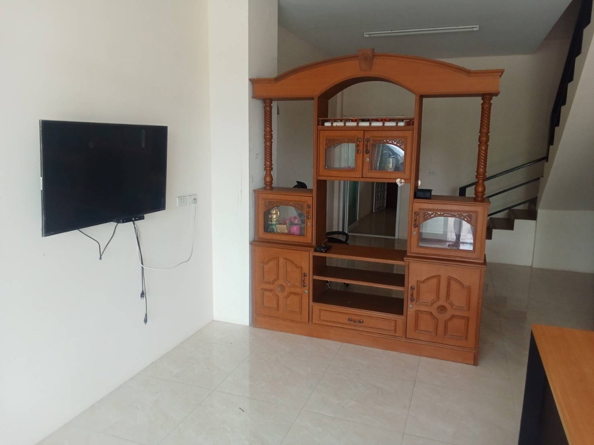 1 Bed Condo — photo 3