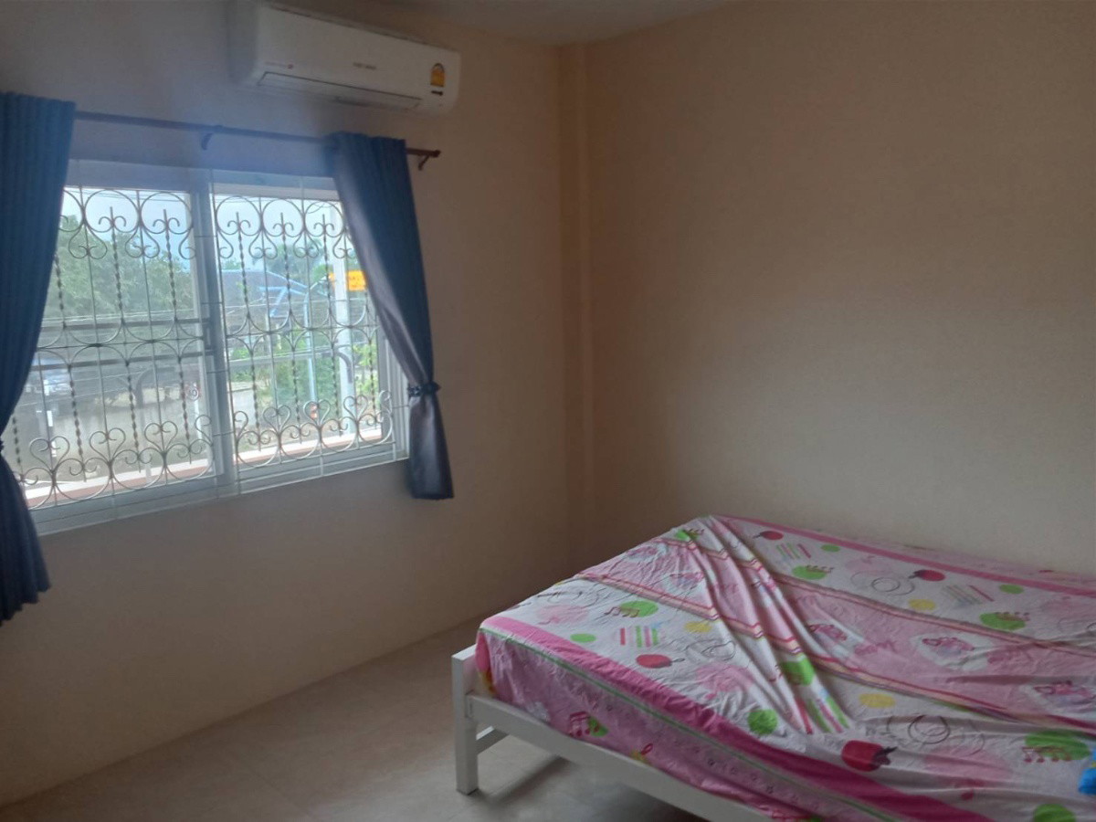 1 Bed Condo — photo 5