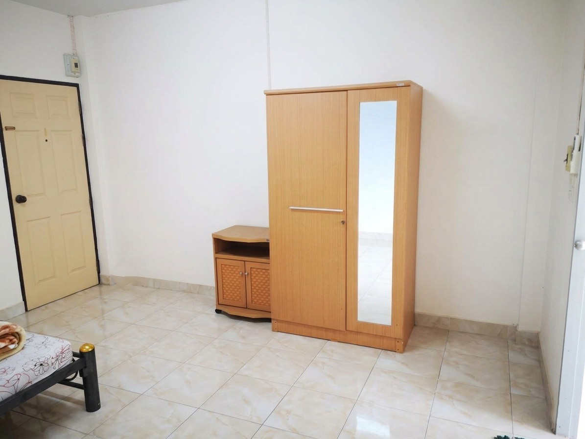 1 Bed Condo — photo 4