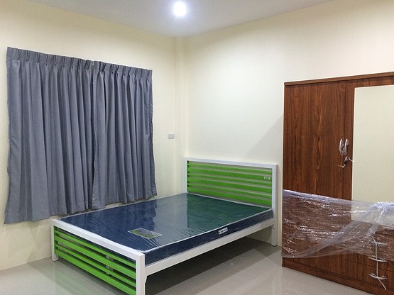 1 Bed Condo — photo 1