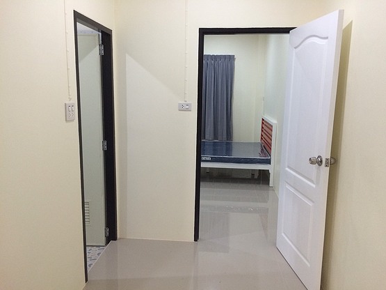 1 Bed Condo — photo 3