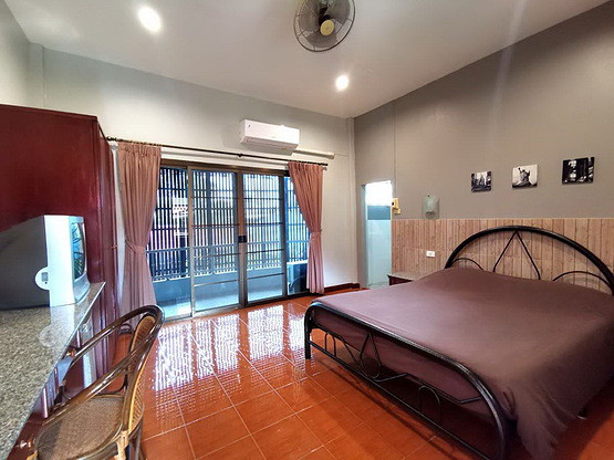 1 Bed Condo — photo 4