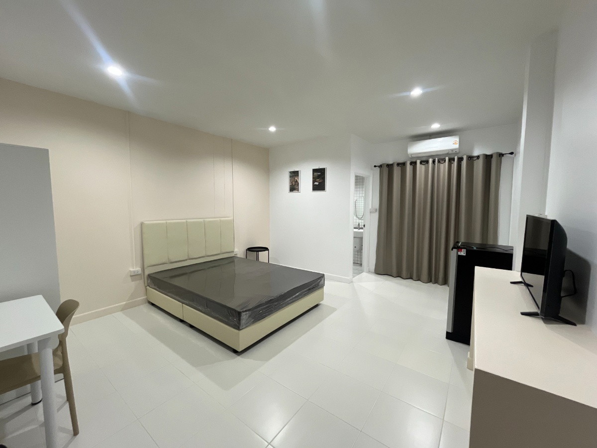 Condo — photo 1