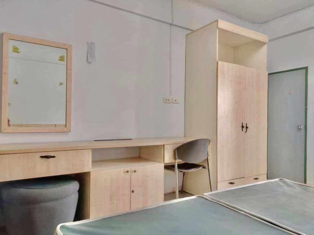 Condo — photo 1
